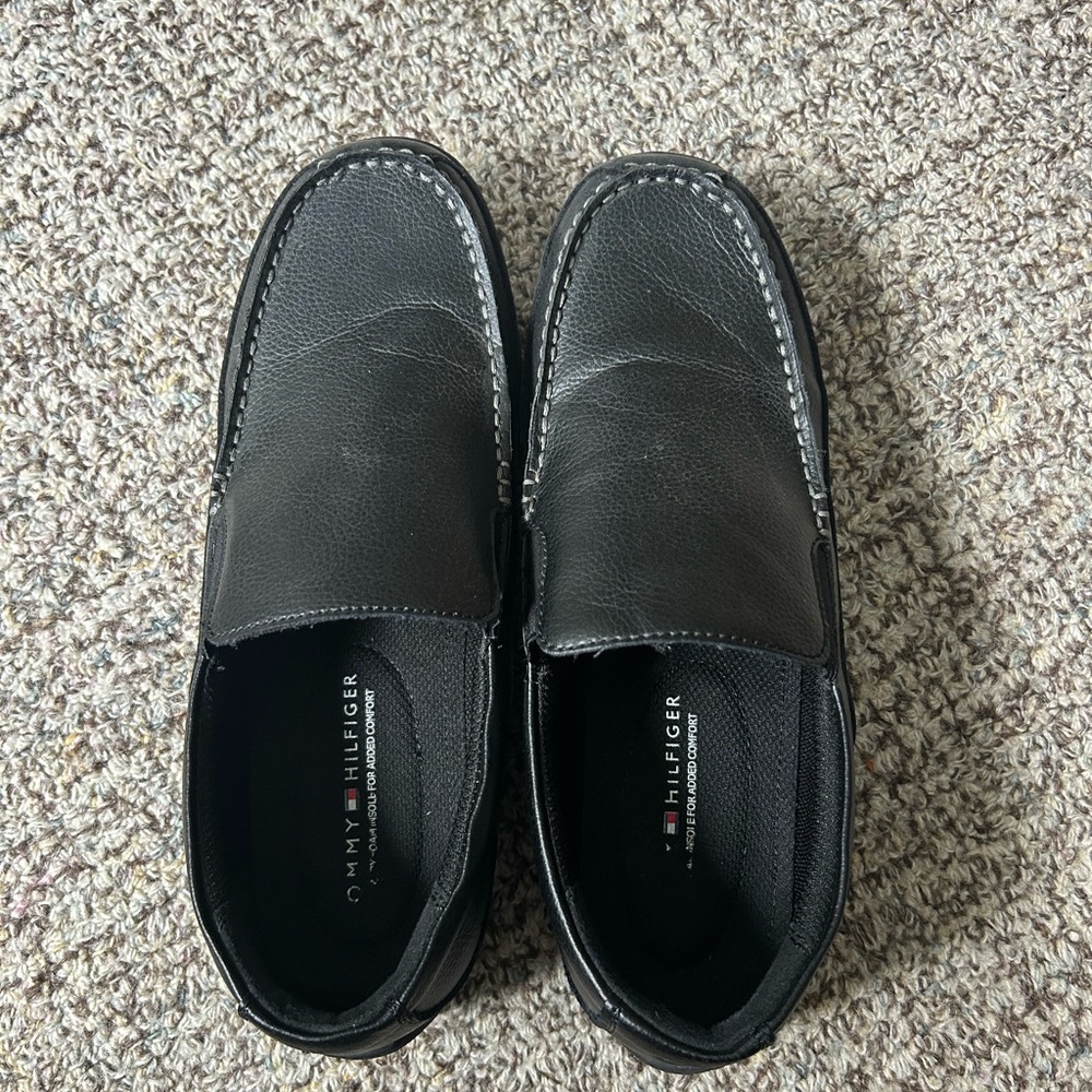 Tommy Hilfiger Classic Black Leather Loafers